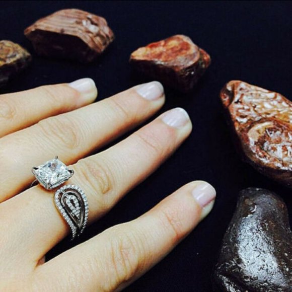 *New 18K Gold Over 925 Silver Adjustable Diamond Ring, cute Ring, shiny Ring. - Picture 4 of 5